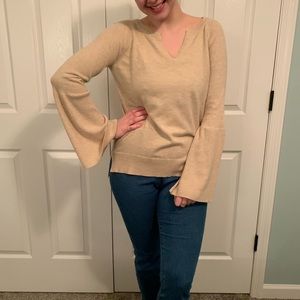 BELL SLEEVED SWEATER! SIZE XS